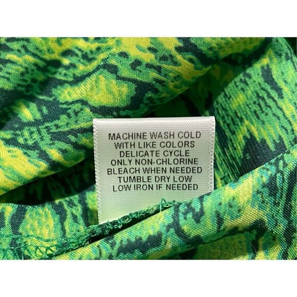 CHARLOTTE Russe | Women's 1-Sleeve Blouse Top Green Yellow Serpent Print - Picture 6 of 6